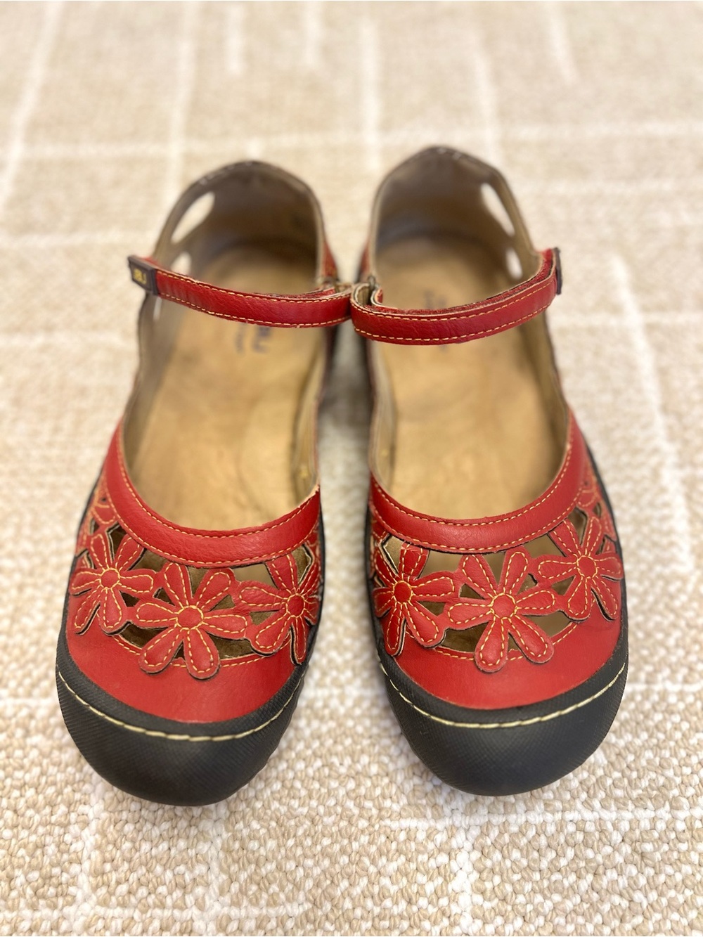 JBU Red Leather Mary Jane Wildflower Floral Comfort Flats Size 7